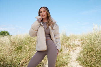 F&F ACTIVE AW24