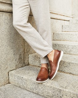 Dune London AW24 Transitional - Blacklock 120 GBP www.dunelondon.com (2)