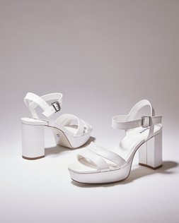 Dune London Madewithlove 119 GBP www.dunelondon.com