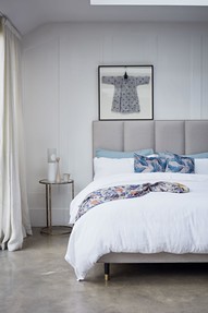 https://www.prshots.es/contents/archives/194/254/images/thumb350x287_auto/Hypnos-Bespoke-Brilliance-50-Divan-1099-Riley-50-Headboard-499-E_184e5_thumb.jpg