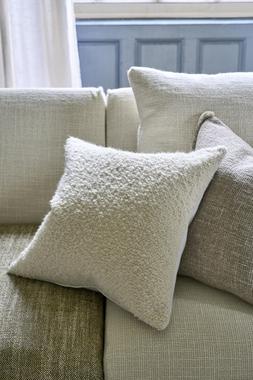 CORMO CHALK CUSHION