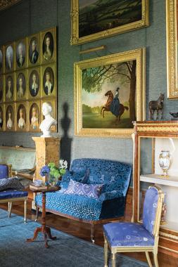 BUCKINGHAM COLLECTION