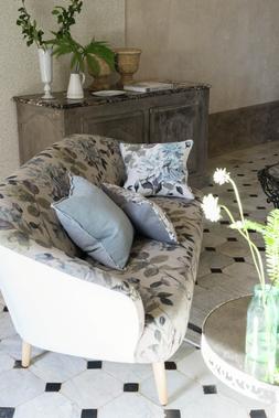 SMOOTH SOFA