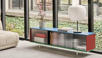 https://www.prshots.es/contents/archives/2313/1149/images/thumb350x287_auto/nest.co.uk_colour-cabinet-floor-l-multi_common-rice-paper-shade-_880cc_thumb.jpg