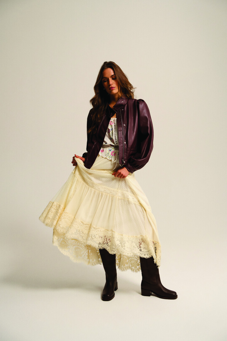 very-very ss25 lookbook - shot 35-ref2066451