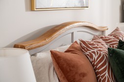 Discovery Grey Oak King 5' Bed Frame RRP €1,299 NOW €649