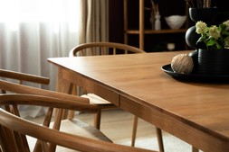 Wanton Extendable Dining Table 0030 RRP €1,699 Now €1,099