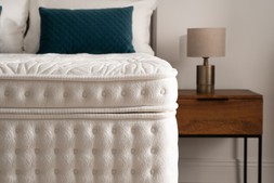 Evernight Natural Indulgence 4'6' Mattress Double RRP €1,899 Now €999