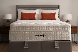 Evernight Natural Silk Elegance 4'6' Mattress Double RRP €2,099 Now €1,199