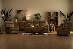 Hugo Leather 3 Seater Electric Recliner Sofa - (RRP €2,499) NOW €1,599
