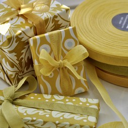 Cambridge Imprint Yellow Parcels