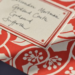 Packet of 10 Self-Adhesive Labels with Crimson Border