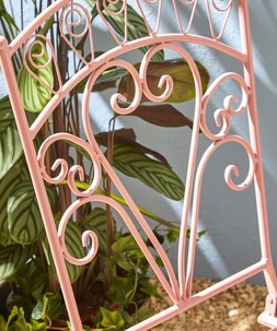 Leaf Lace Metal Bistro Set £220