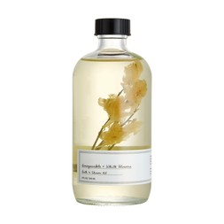 beauty bathandshoweroilwithwhiteflower €10.99