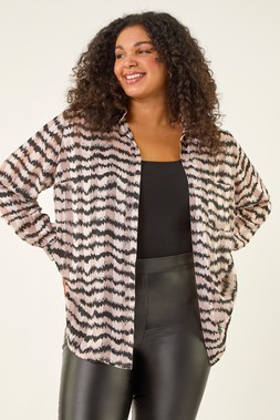 Roman Curve Pink Animal Print Pocket Shirt