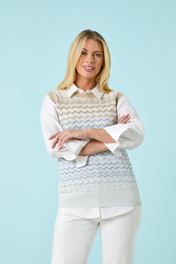 Roman Petite Chevron Stripe Knit Vest & White Stretch Straight Leg Jeans