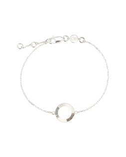 Anita Textured Single Ring Charm Silver Plated Chain Bracelet £36.00 €47.00