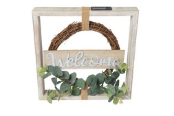 B&M GARDEN SS26 // NATURAL GARDEN // FRAMED FOLIAGE WALL PLAQUE WITH SOLAR // £12 //