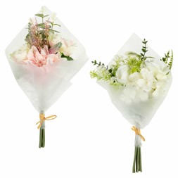 B&M HOME SS26 // MOTHER'S DAY // FLORAL BOUQUET IN PLASTIC WRAP // £4 //