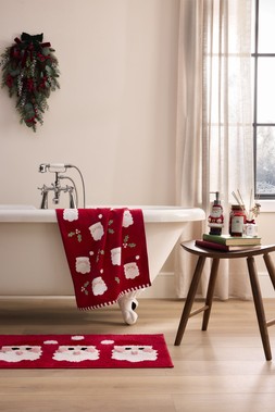 B&M AW26 CHRISTMAS BATH 1