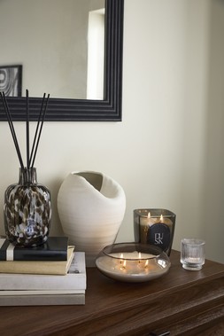 HOME SS26 // JAPANDI CALM // BLOWN GLASS DIFFUSER £18 // COLLAPSED CEWRAMIC VASE £10 // LARGE BLACK GLASS CANDLE £5 //