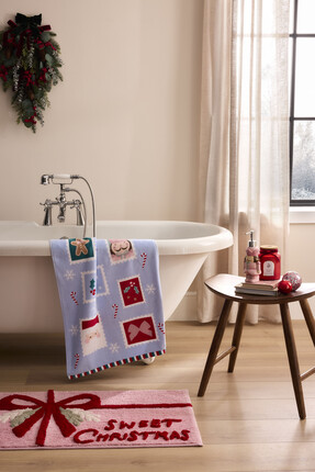 B&M AW26 CHRISTMAS BATH 4 from B&M