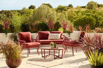 https://www.prshots.es/contents/archives/3552/1530/images/thumb350x287_auto/dobbies-garden-centres_30_outdooroasis_red-aura-coffee-set_thumb.jpg