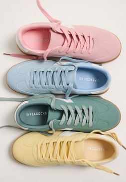 Women's coloured trainers