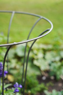 OUTDOOR FLUTED CLIMBER H55CM W40CM
