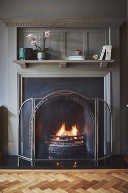Pewter Curved Surround Fire Screen H79.5cm W130cm &pound;159.99