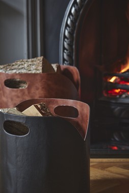 TAN FAUX LEATHER LOG BUCKET H30CM W40CM