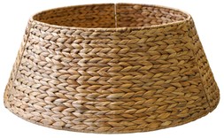Water Hyacinth Foldable Round Tree Skirt &pound;44.99