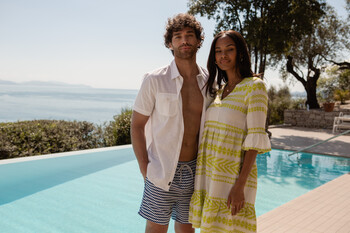 https://www.prshots.es/contents/archives/3700/1570/images/thumb350x287_auto/threadbare_copy-of-tbla07592-belle-and-tbmm06909-denby-blue_5.jp_4ab1e_thumb.jpg