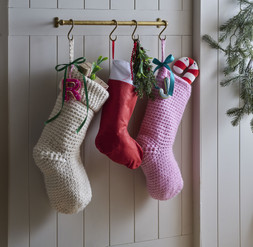Knitcraft Personalised Stockings Digital Pattern 0240 £2.00 Forest Green Satin Ribbon 9mm x 15m £1.50 Teal Wire Edge Satin Ribbon 63mm x 3m £3.00 Mache Square Boxes 3 Pack £6.00 Red and White Cotton Twine 100m £4.50