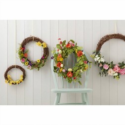 Hobbycraft - Rattan Grapevine Wreath 40cm - &pound;6.50