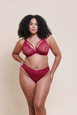 HEARTSTOPPER DEEP PLUNGE BRA £34.00 €51.00 CAD$78.00 AUSD$84.95 & HEARTSTOPPER TANGA BRIEF £16.00 €25.00  CAD$30.00 AUSD$32.95- Available from October