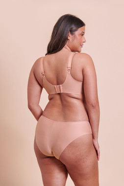 SMOOTHIE LACE LATTE MOULDED BALCONY BRA £38 €57 USD$71 CAD$87 AUD$91.95 & BRAZILIAN BRIEF £16 €25 USD$28 CAD$30 AUD$32.95