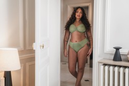 Smoothie Lace Sage Green Bra £38 €60 CAD $87 AUS $91.95, Brazilian £16 €26 CAD $30 AUS $32.95 2