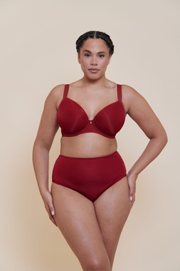 Smoothie Spacer Bra Deep Red £42 €66 CAD $92 AUS $96.95, Full Brief £14 €23 CAD $26 AUS $28.95 1