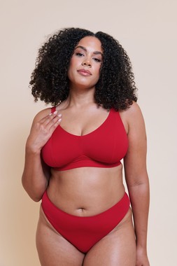 Zen Red Bra £26 €39 CAD $52 AUS $56.95, Brazilian £15 €24 CAD $28 AUS $30.95 4