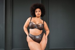 EOS BALCONY BRA £39 €59  CA87 AU91.95 & THONG £19 €29 CA35 AU38.95
