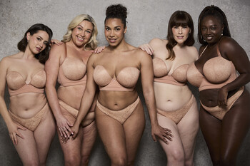 https://www.prshots.es/contents/archives/3795/1587/images/thumb350x287_auto/curvy_kate_group-room-set_057_thumb.jpg
