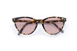Muir Classic Tortoise Lenses Blush £85