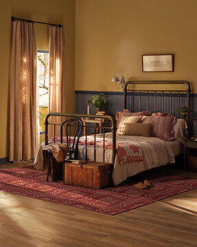 Arlen Amber Red Rug