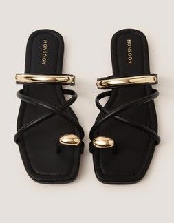 Metal Detail Toe Strap Sandals Black