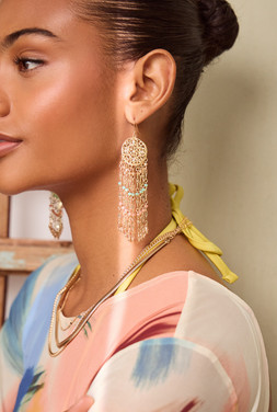 14 05 26 AccessorizeModel Creative Rich ModelSet25015-1