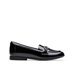 Clarks Older Finja Loafer - Black €32 at Very.ie