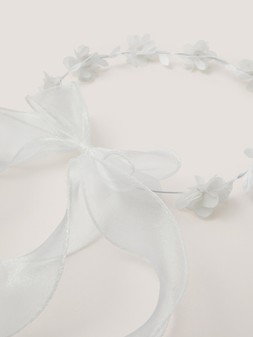 Monsoon Girls Communion Organza Bow Garland €15 at Very.ie