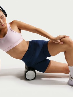 Nike Womens Training Dri-FIT One High Rise 5 Inch Bike Shorts €35 at Very.ie