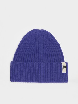 Sweaty Betty Soft Cloud Knitted Beanie €45 at Very.ie